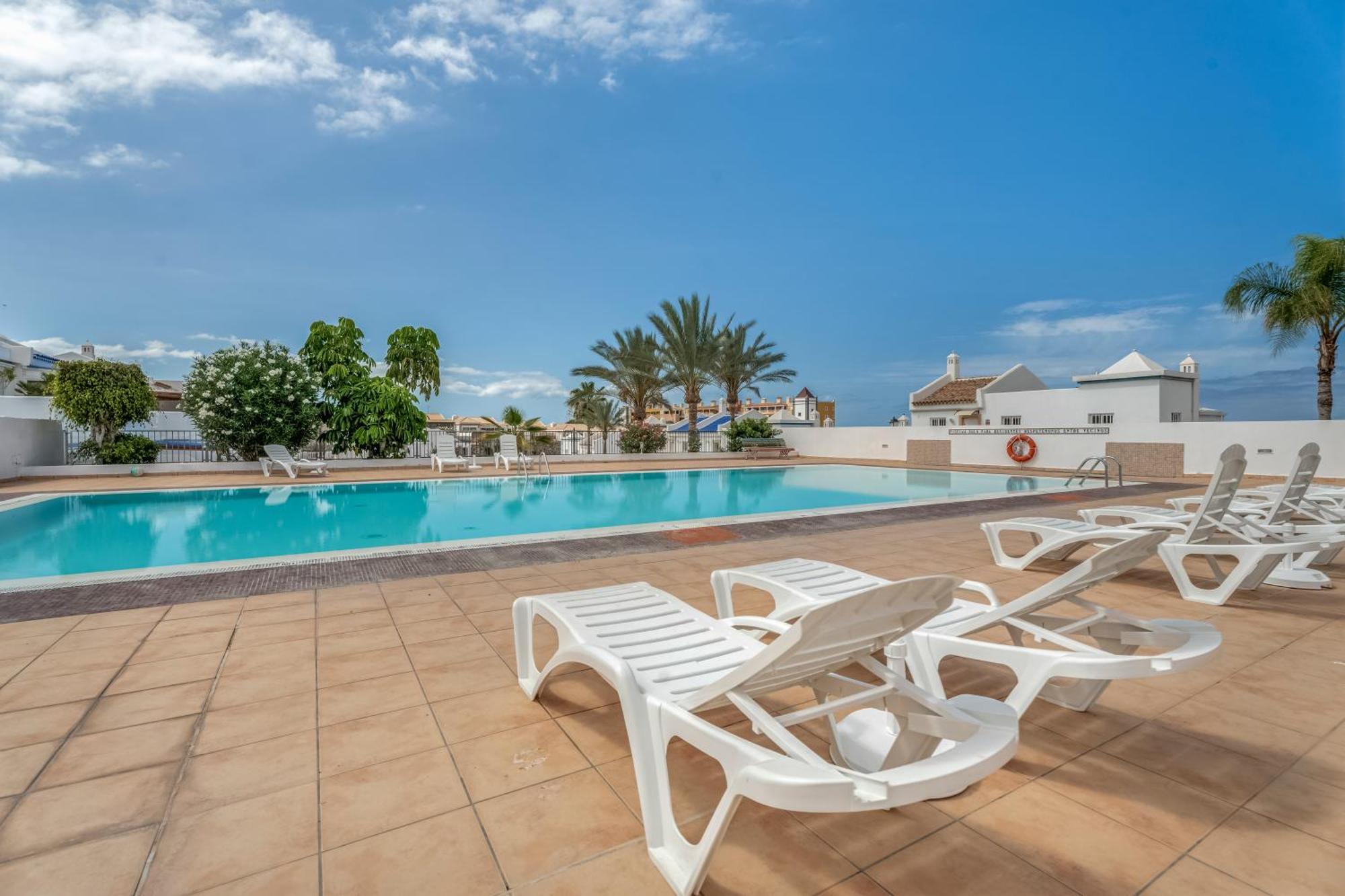 Beautifull Residencial Albatros By Paramount Holidays Costa Adeje  Eksteriør billede